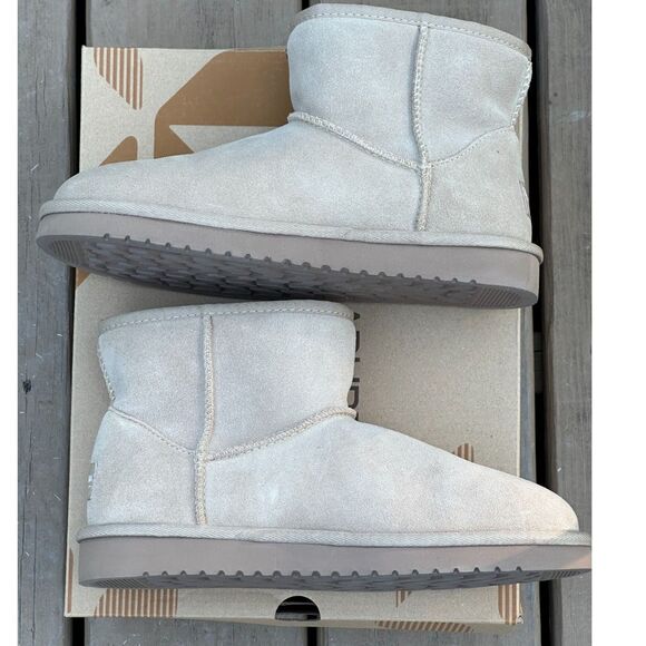 NIB Koolaburra by UGG Womens Shearling Bow Ankle Bootie - Womens 6 | Youth 4.5Y - Picture 6 of 8